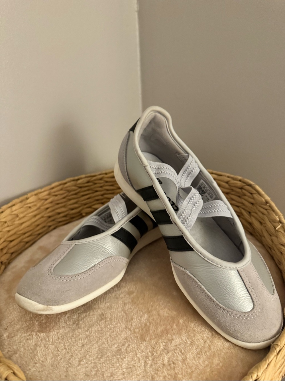 Women's Adidas Mary Jane Sneaker